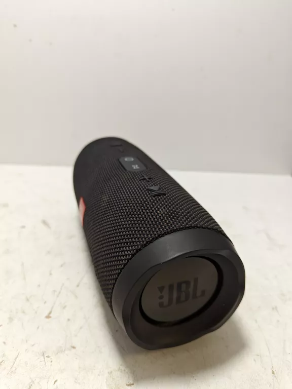 glosnik-jbl-charge-3bateria-trzyma-5-minut-opis-funkcje-sterowanie-za-pomoca-smartfona