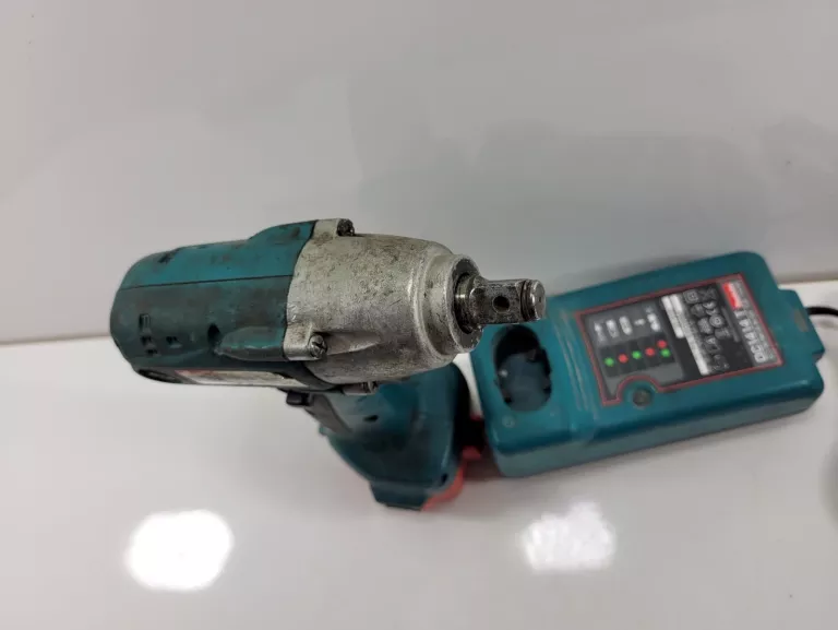 KLUCZ MAKITA 6918FD