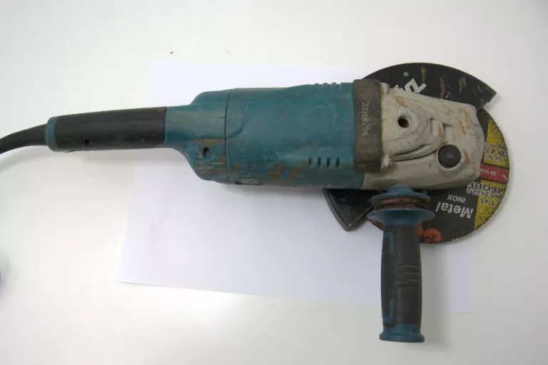 SZLIFIERKA KĄTOWA MAKITA GA9020
