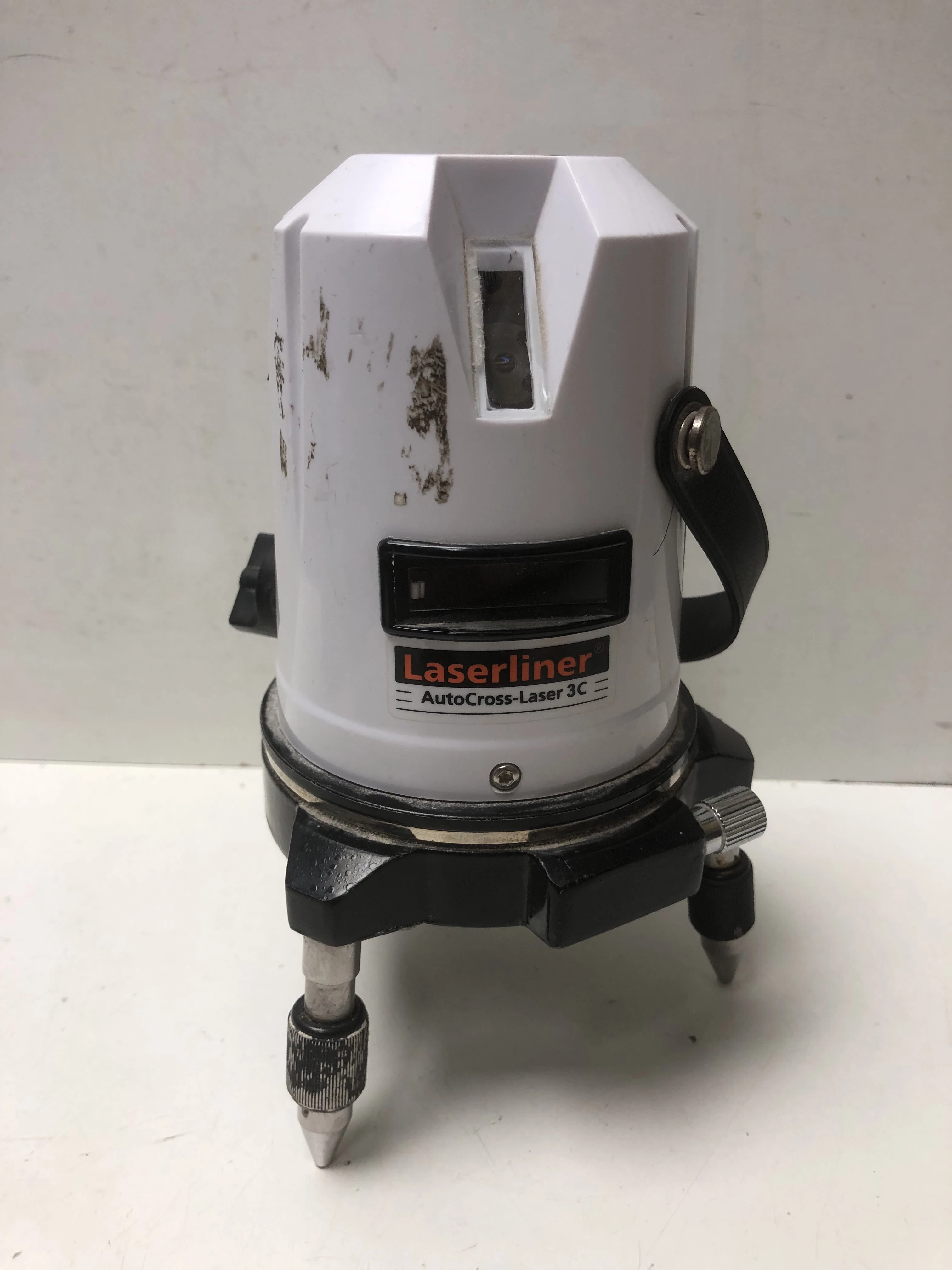 poziomica-laserowa-laserliner-autocross-laser-3c-osiedle-teatralne-3u15-krakow