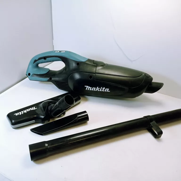 ODKURZACZ MAKITA DCL 182ZB