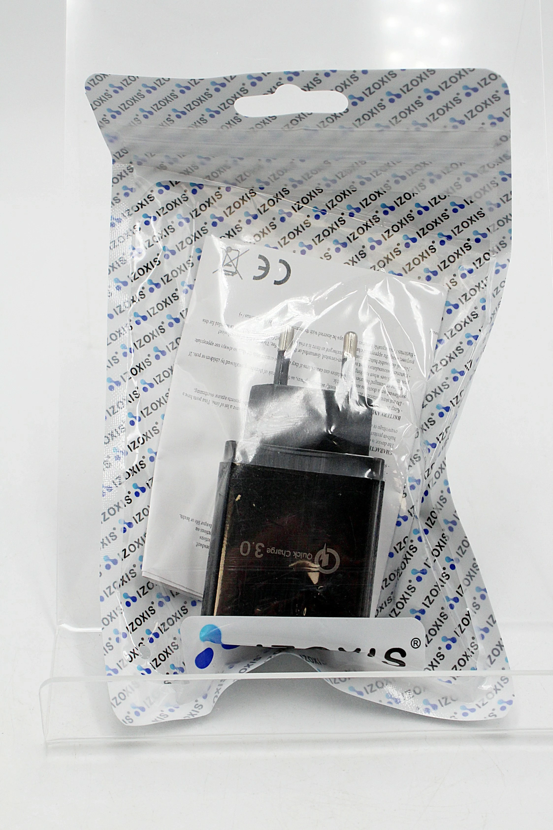 uniwersalna-ladowarka-sieciowa-izoxis-quick-charge-30-4xusb-31a-glogowska-160-poznan