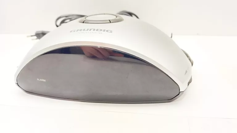 RADIO BUDZIK GRUNDIG SONOCLOCK 30 L / 3340 LW