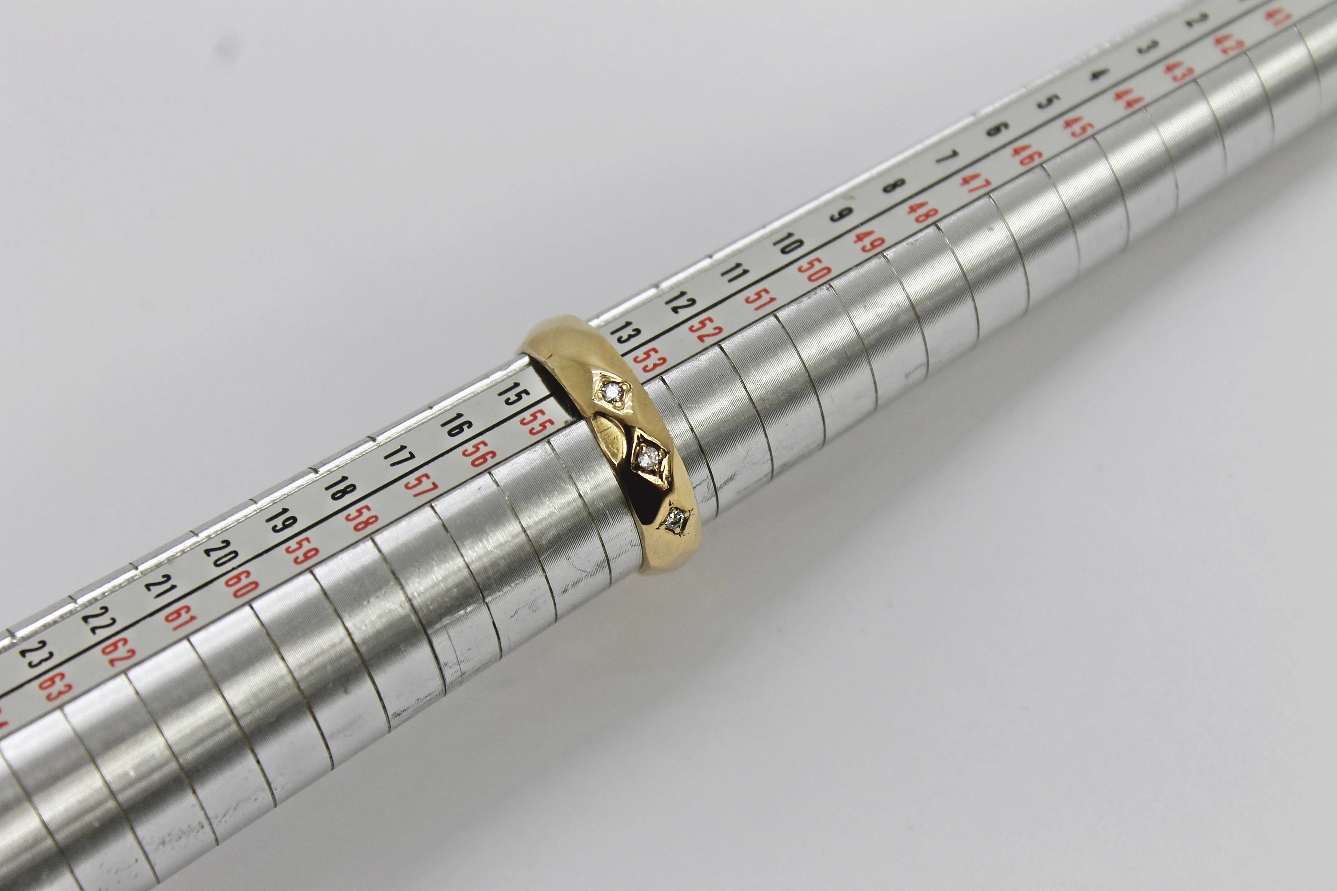 zlota-obraczka-3-brylanty-pr-585-rozm-14-certyfikat-waga-140