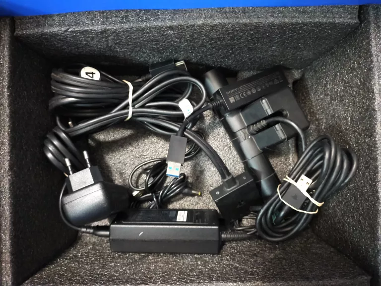 GOOGLE VR PS4 + KAMERA + 2X MOVE
