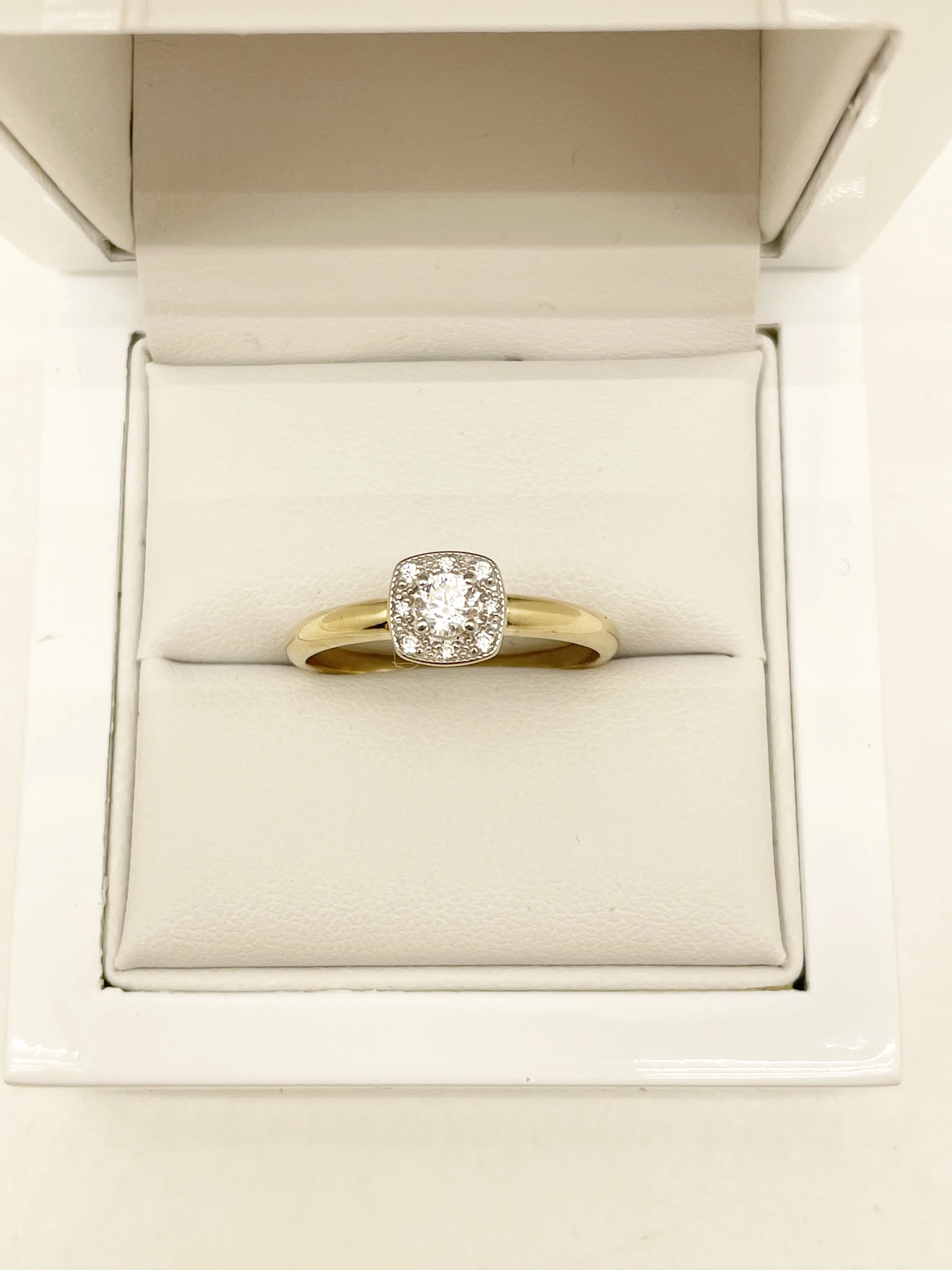 zloty-pierscionek-266g-p585-r23-obornicka-59-sj-wroclaw