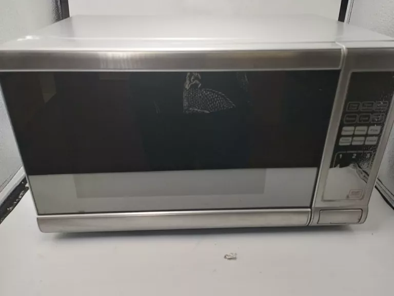 KUCHENKA MIKROFALOWA TRICITY TSM10