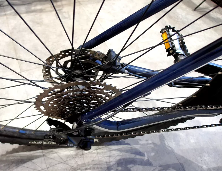 ROMET MUSTANG M4 LTD CZARNO NIEBIESKI 2021