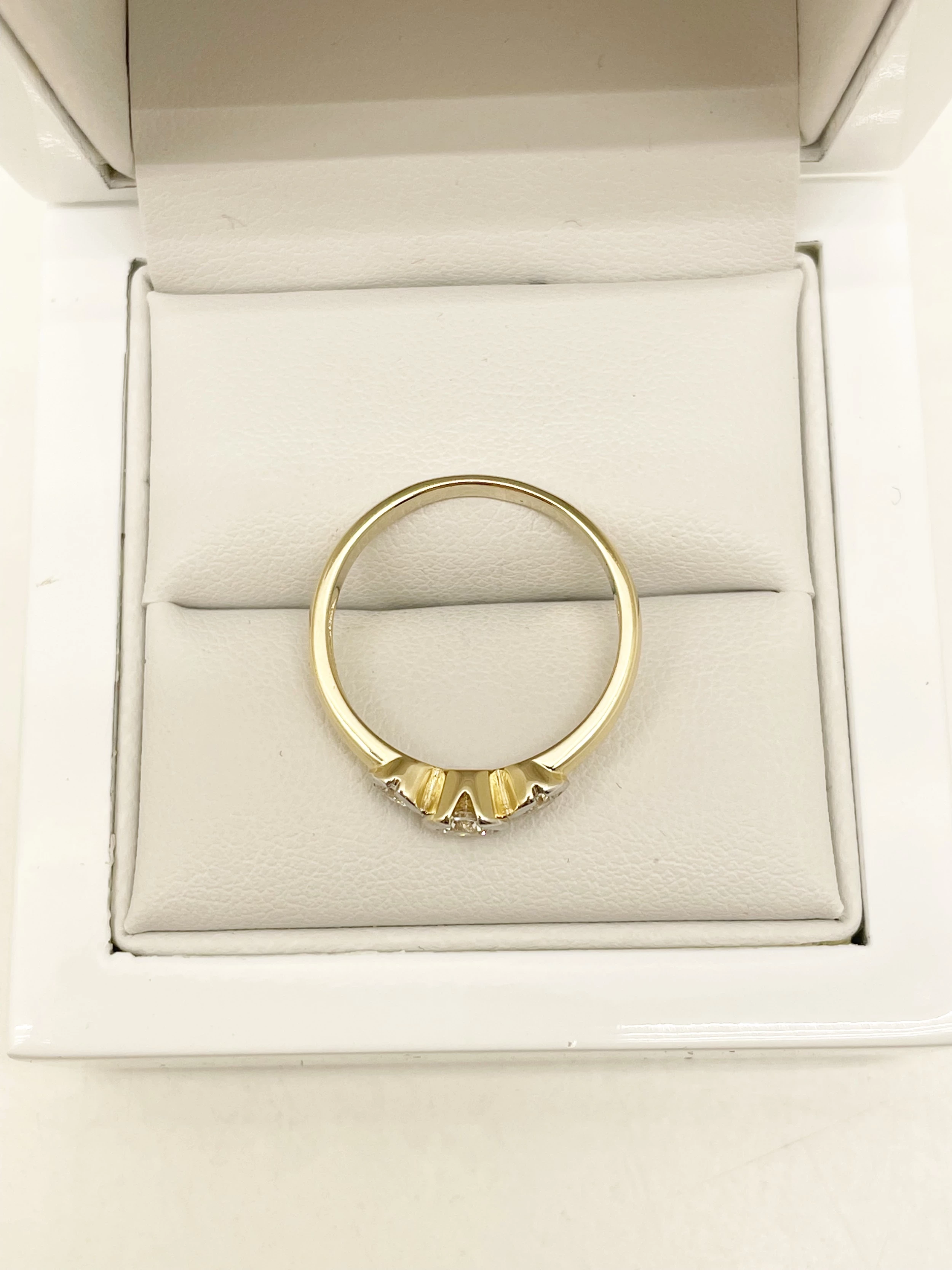 piekny-zloty-pierscionek-311g-585pr-marka-226434-1704211