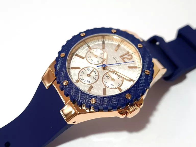 ZEGAREK DAMSKI GUESS W0149L5 - WR50