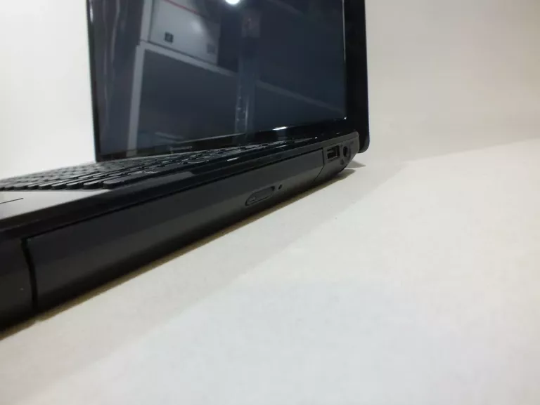 LAPTOP LENOVO 4RAM AMD1-1200 200GB W10+LAD