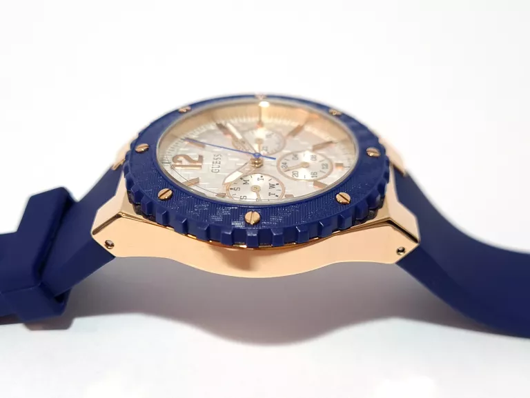 ZEGAREK DAMSKI GUESS W0149L5 - WR50