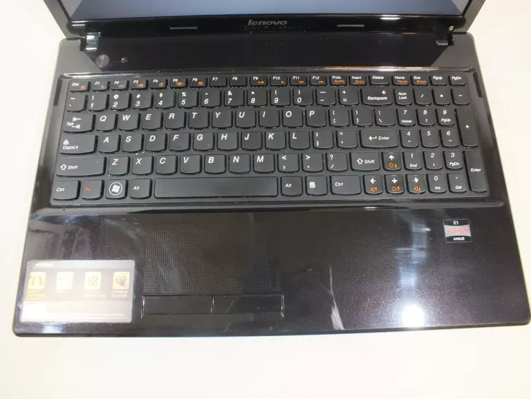 LAPTOP LENOVO 4RAM AMD1-1200 200GB W10+LAD
