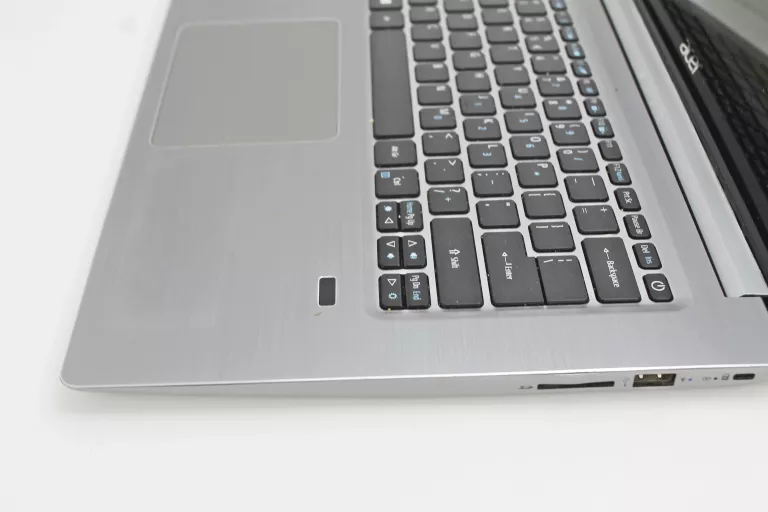 LAPTOP ACER SWIFT 3 SF314-52 I3/256 GB SSD/4 GB RAM/14" FHD