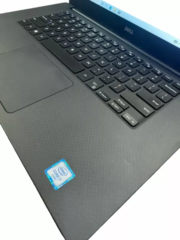 DELL PRECISION 5510 CORE I7 6820HQ (6-GEN.) 2,7 GHZ / 8 GB / 512 SSD