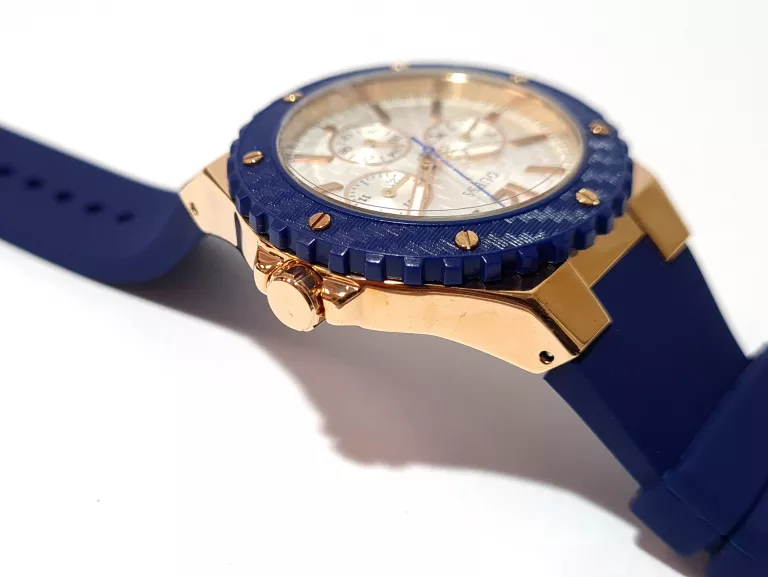 ZEGAREK DAMSKI GUESS W0149L5 - WR50