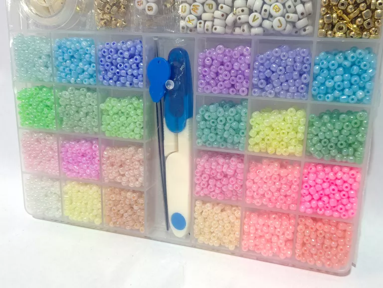 koraliki-do-robienia-bizuterii-diy-dekoracyjne-zestaw-5600-elementow-4-mm-kod-producenta-x