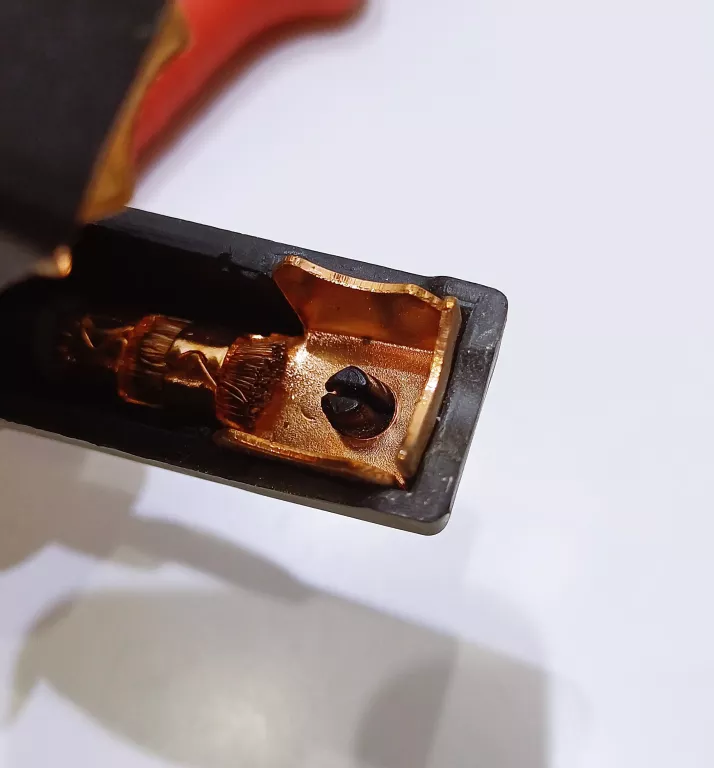 prostownik-samochodowy-ultimate-speed-ulg-17-a1-stan-uzywany