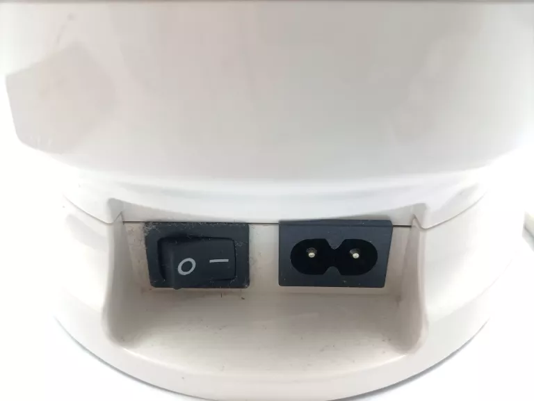 depilator-remington-ipl-5000-cechy-dodatkowe-lampka-kontrolna