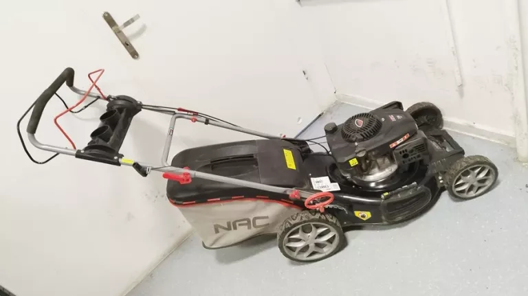 KOSIARKA SPALINOWA NAC 166 CM3 NAPĘD KOŁA SKRĘT