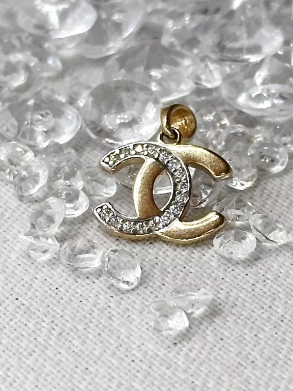ŚLICZNA ZŁOTA ZAWIESZKA CHANEL 585 1,07G
