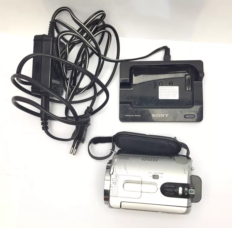 KAMERA SONY DCR-SR32E / STACJA DOKUJĄCA (SŁABY STAN)