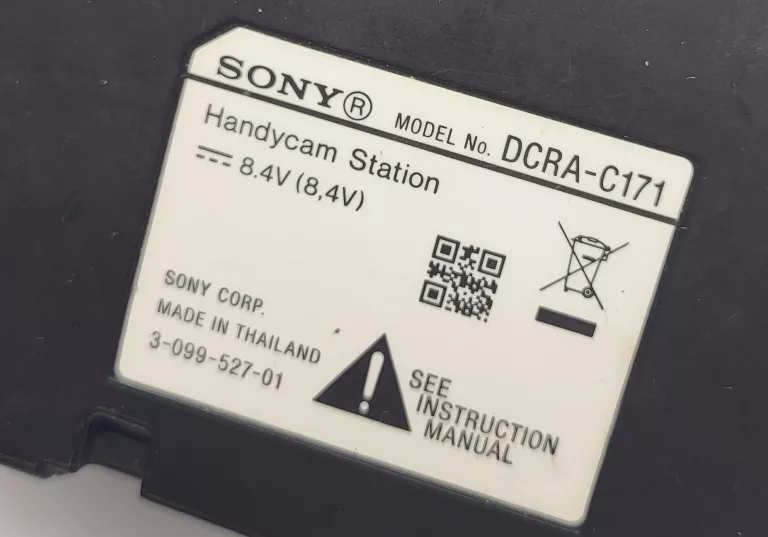 KAMERA SONY DCR-SR32E / STACJA DOKUJĄCA (SŁABY STAN)