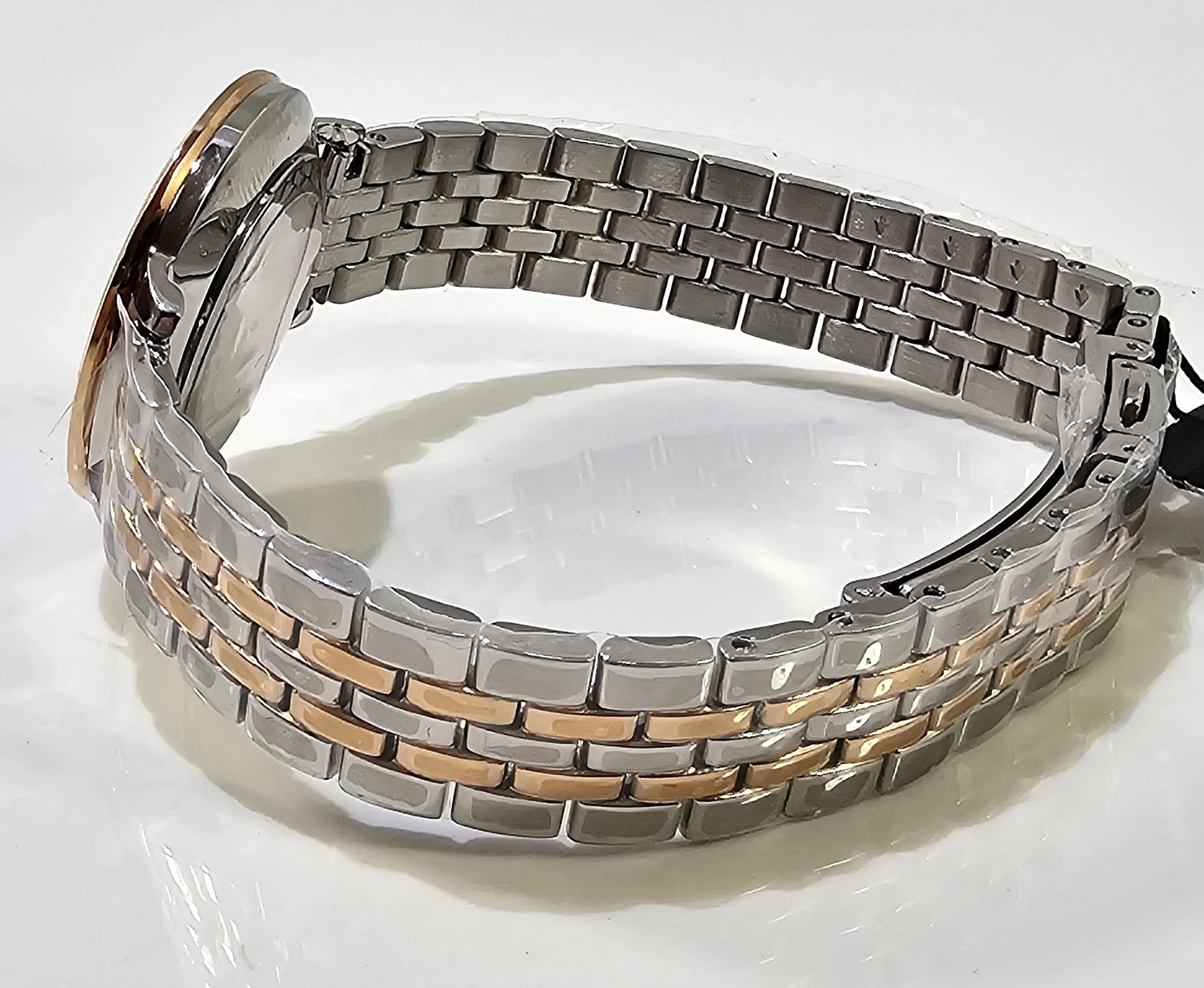 zegarek-emporio-armani-damski-ar11157-koperta-28mm-zloto-srebro-ksztalt-koperty-129223-2