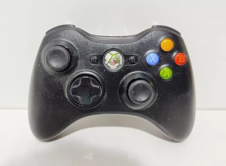 KONSOLA XBOX 360 120GB HDD + ZASILACZ + PAD