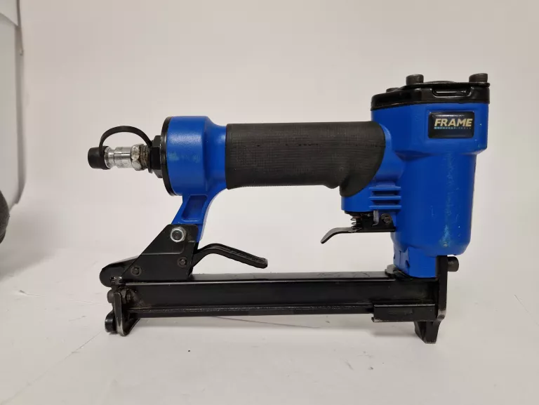 zszywacz-pneumatyczny-frame-8016-walizka-minimalna-dlugosc-zszywek-6