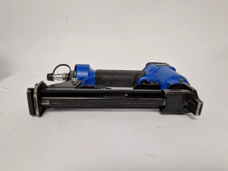 zszywacz-pneumatyczny-frame-8016-walizka-maksymalna-dlugosc-zszywek-16