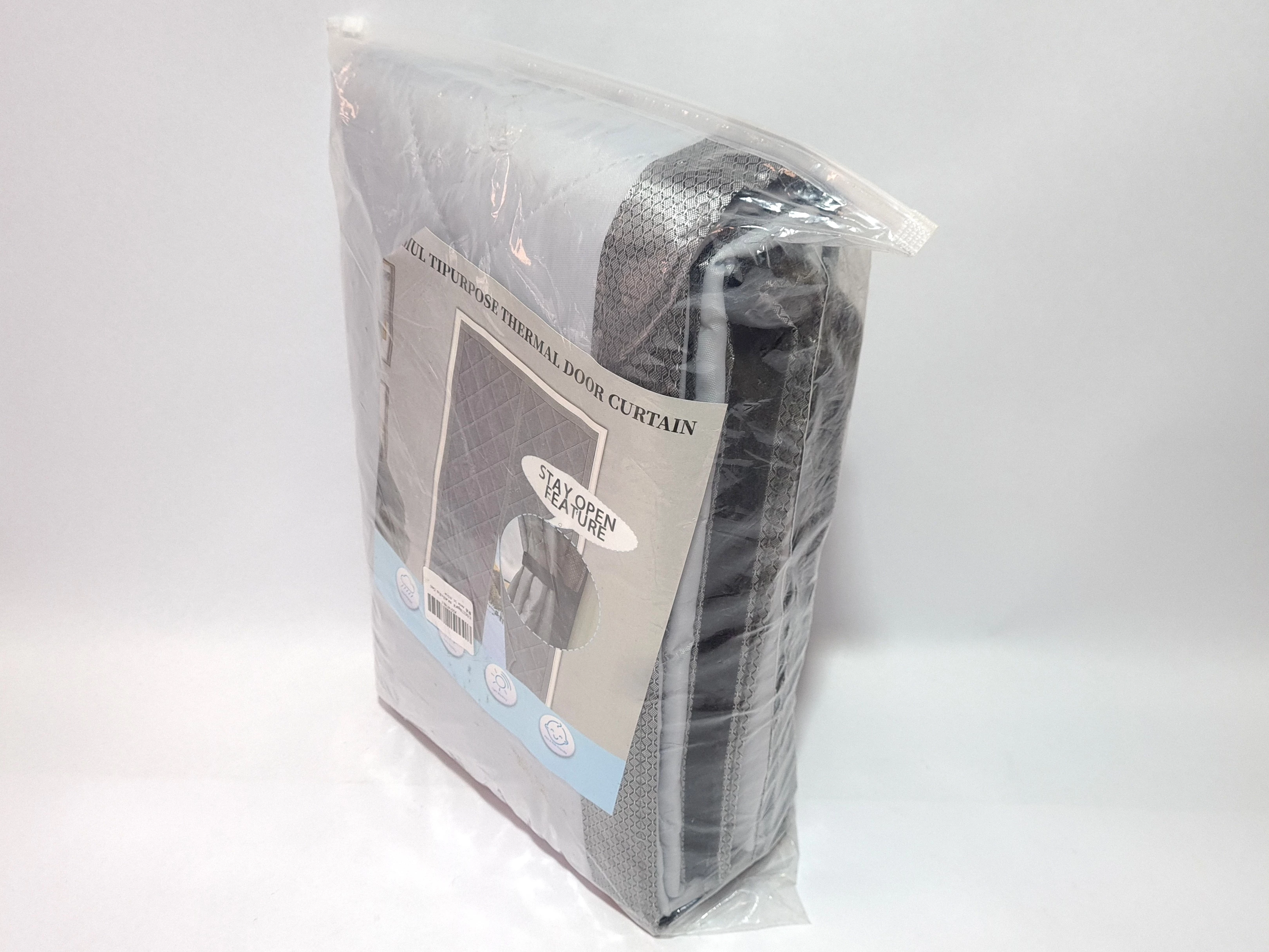 kurtyna-zaslona-termiczna-na-magnes-do-drzwi-90cm-x-200cm-stan-powystawowy