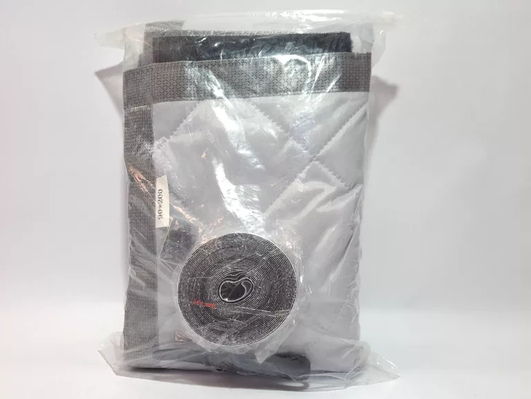 kurtyna-zaslona-termiczna-na-magnes-do-drzwi-90cm-x-200cm-sposob-zawieszania-rzepy