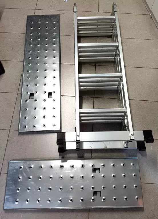 DRABINA SKŁADANA PRZEGUBOWA 4X4 SZCZEBLE 5M+ 2 PLATFORMY ROBOCZE 90 I118CM
