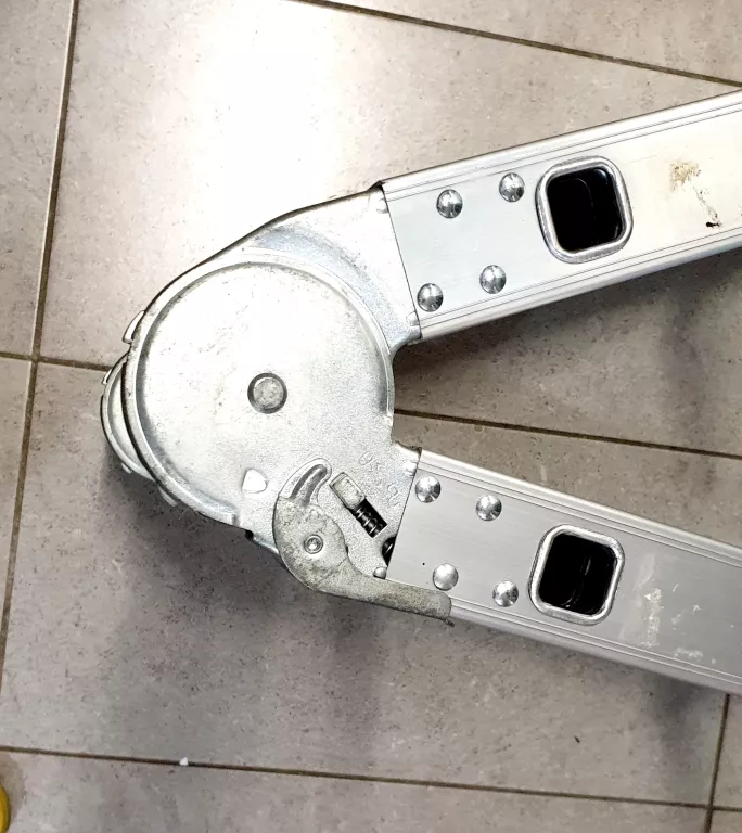 DRABINA SKŁADANA PRZEGUBOWA 4X4 SZCZEBLE 5M+ 2 PLATFORMY ROBOCZE 90 I118CM