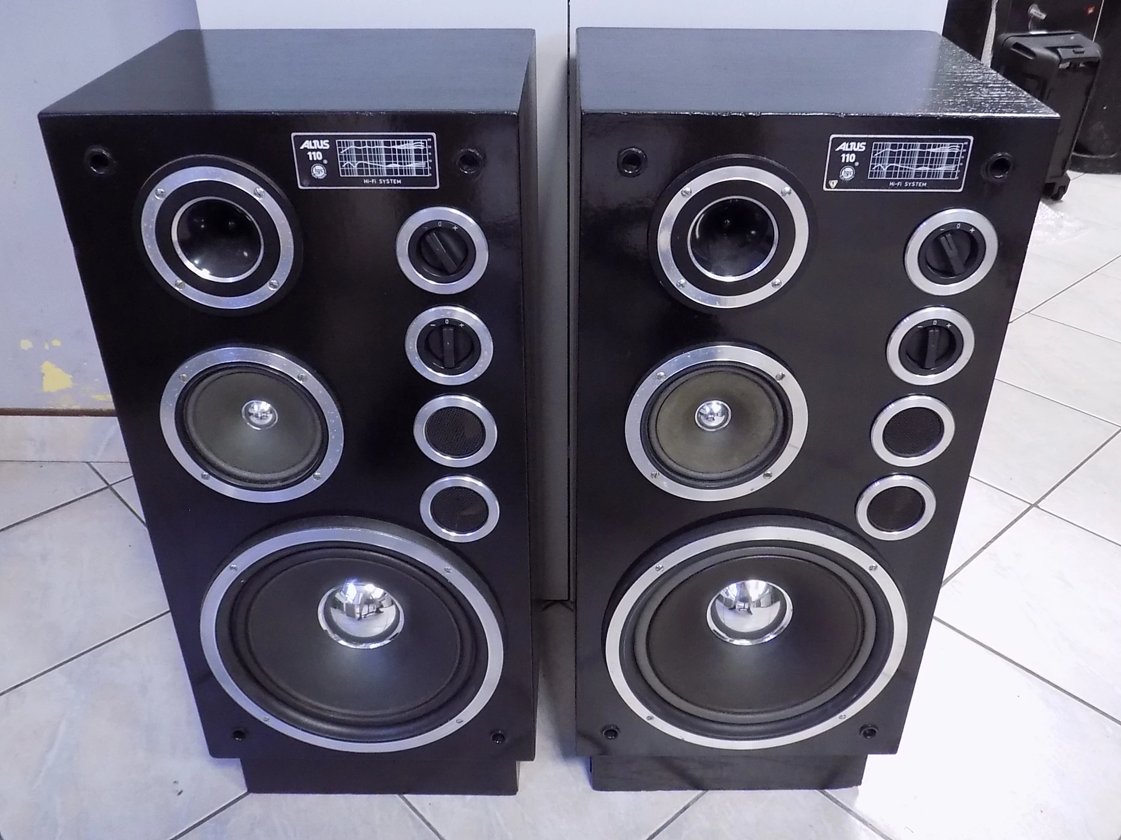 kultowe-kolumny-glosniki-tonsil-altus-110-rodzaj-podlogowe