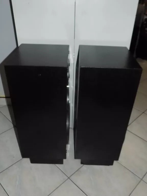 kultowe-kolumny-glosniki-tonsil-altus-110-konstrukcja-bass-reflex