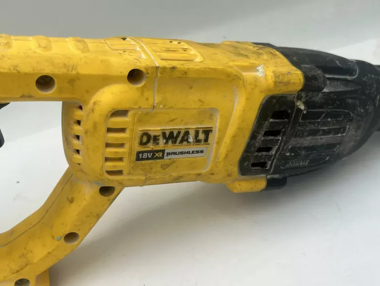 MŁOTOWIERTARKA DEWALT DCH 133