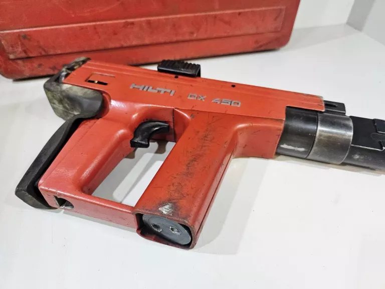 OSADZAK DO GWOŹDZI HILTI DX 450 + WALIZKA