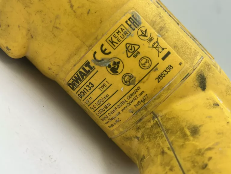 MŁOTOWIERTARKA DEWALT DCH 133