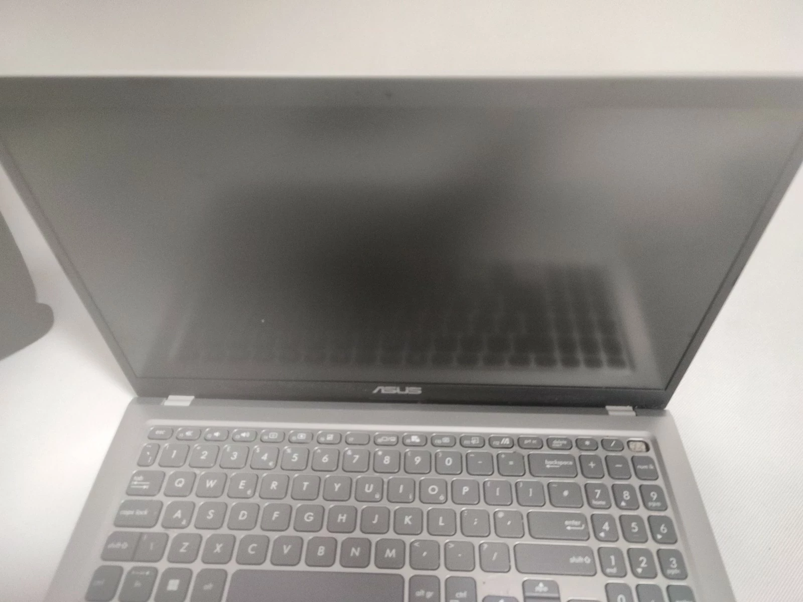 laptop-asus-x515j-typ-dysku-twardego-ssd