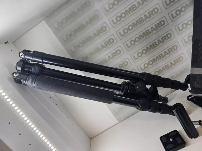STATYW TRIOPO ME-3232X8C Z FUNKCJĄ MONOPODU