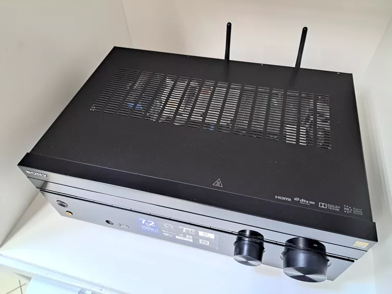 AMPLITUNER SONY STR-DN860 + PILOT