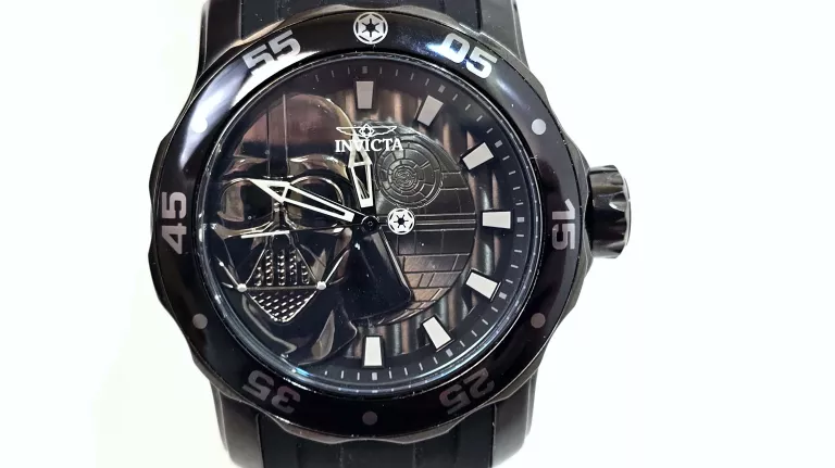 ZEGAREK MĘSKI INVICTA STAR WARS DARTH VADER