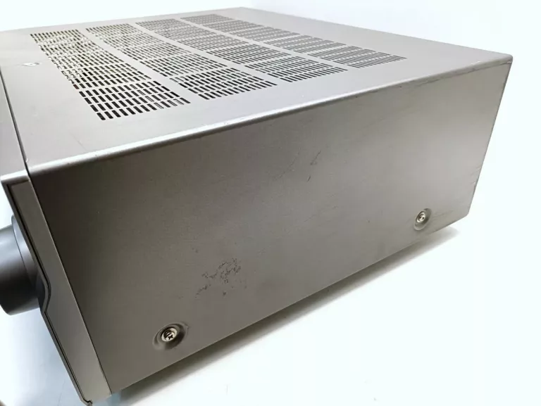 amplituner-rx-n600-yamaha-pilot-kolor-srebrny