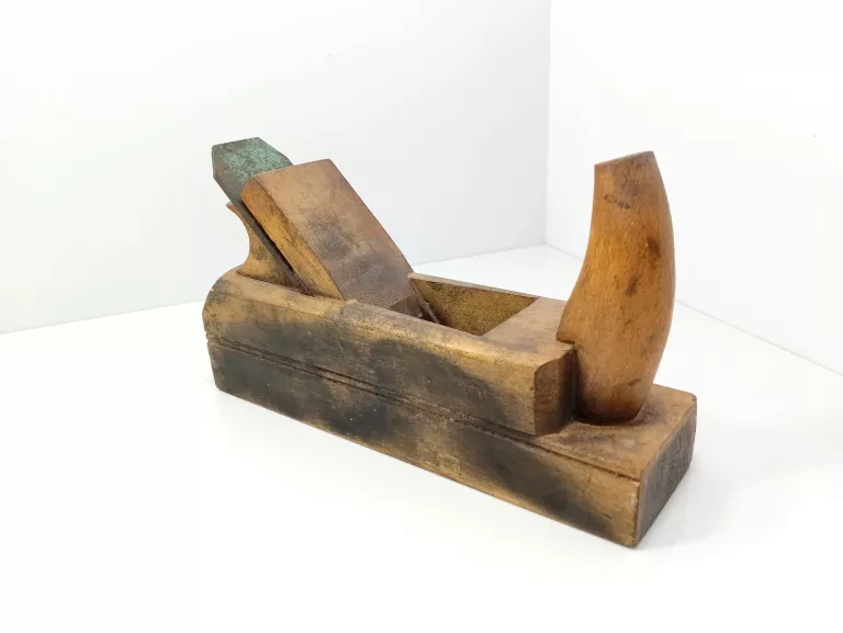 strug-reczne-drewniany-hebel-stolarski-01-stan-uzywany