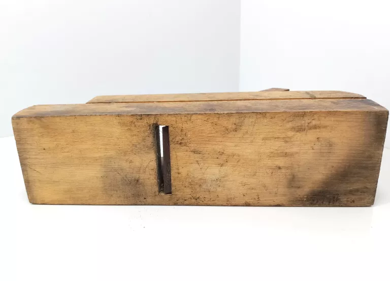 strug-reczne-drewniany-hebel-stolarski-01-glebokosc-strugania-500