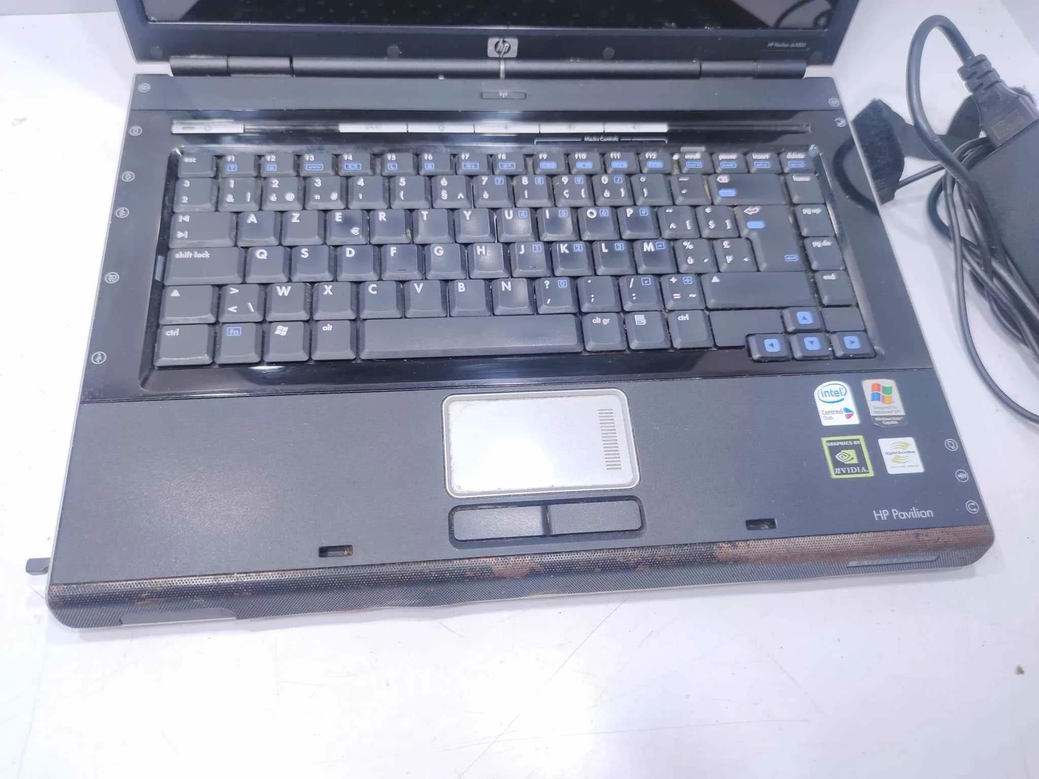 laptop-hp-pavilion-dv5000-4gb-250gb-intel-genuine-t2300-liczba-rdzeni-procesora-2