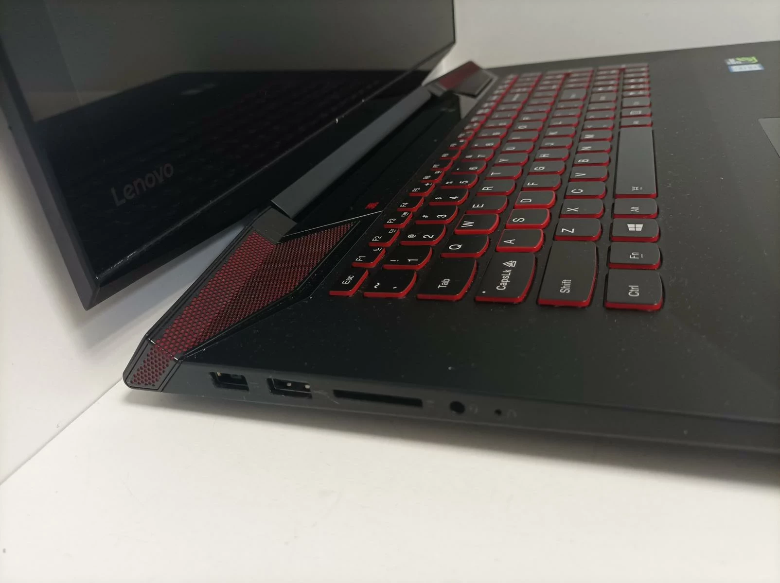 laptop-lenovo-ideapad-y700-8-gb-intel-core-i7-ladowarka-torba-kod-producenta-000