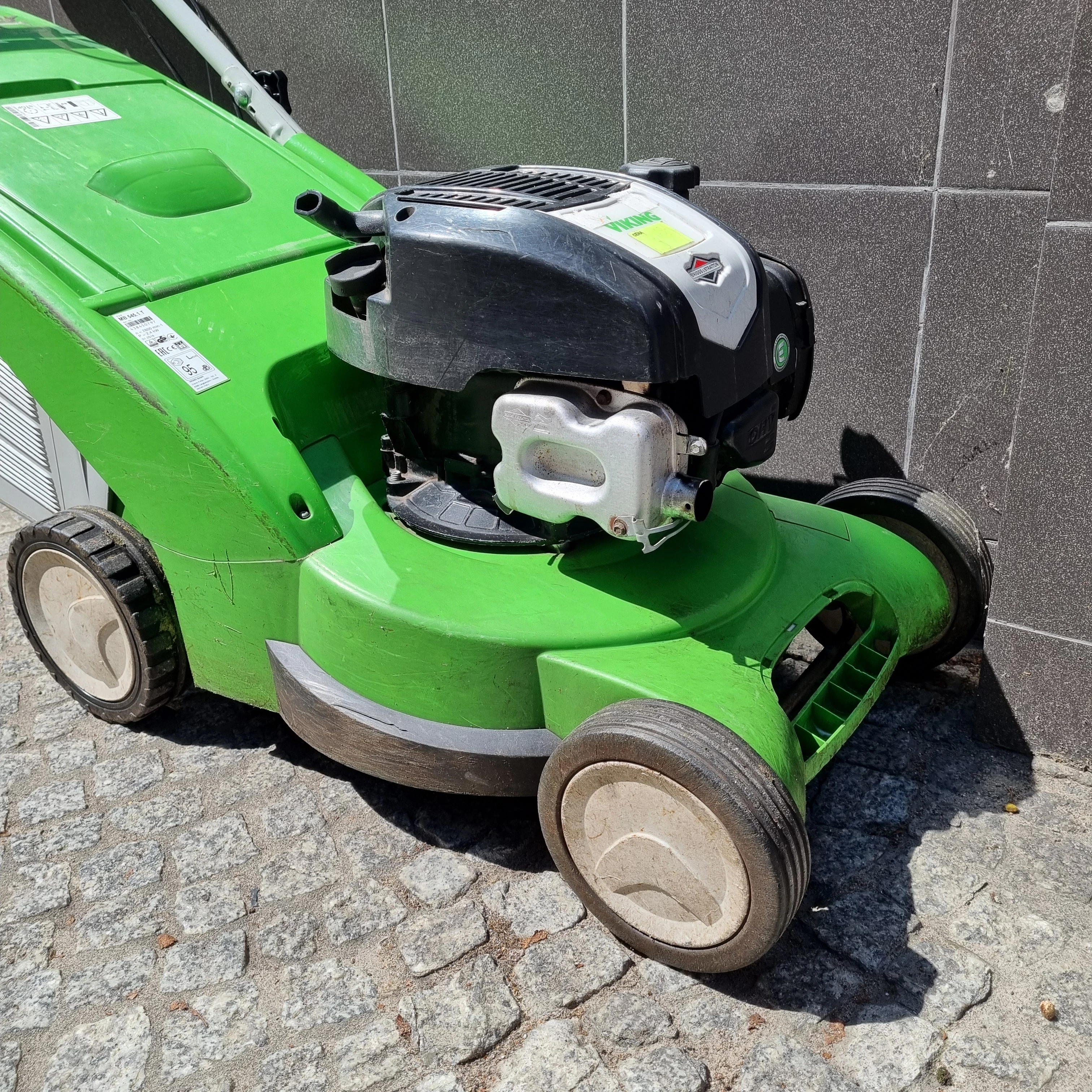kosiarka-spalinowa-viking-mb-5451-t-pojemnosc-silnika-171